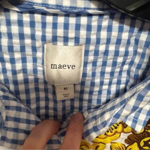 Anthropologie Maeve Long-Sleeve Patchwork Tea Towel
Buttondown Shirt medium - Picture 3 of 8